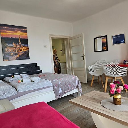 Matea Apartman Belgrád Kültér fotó